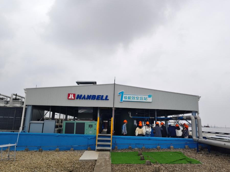 Yuzhen проводит комплексное обучение по производству, исследованиям и продажам для сотрудничества в целях роста продаж.